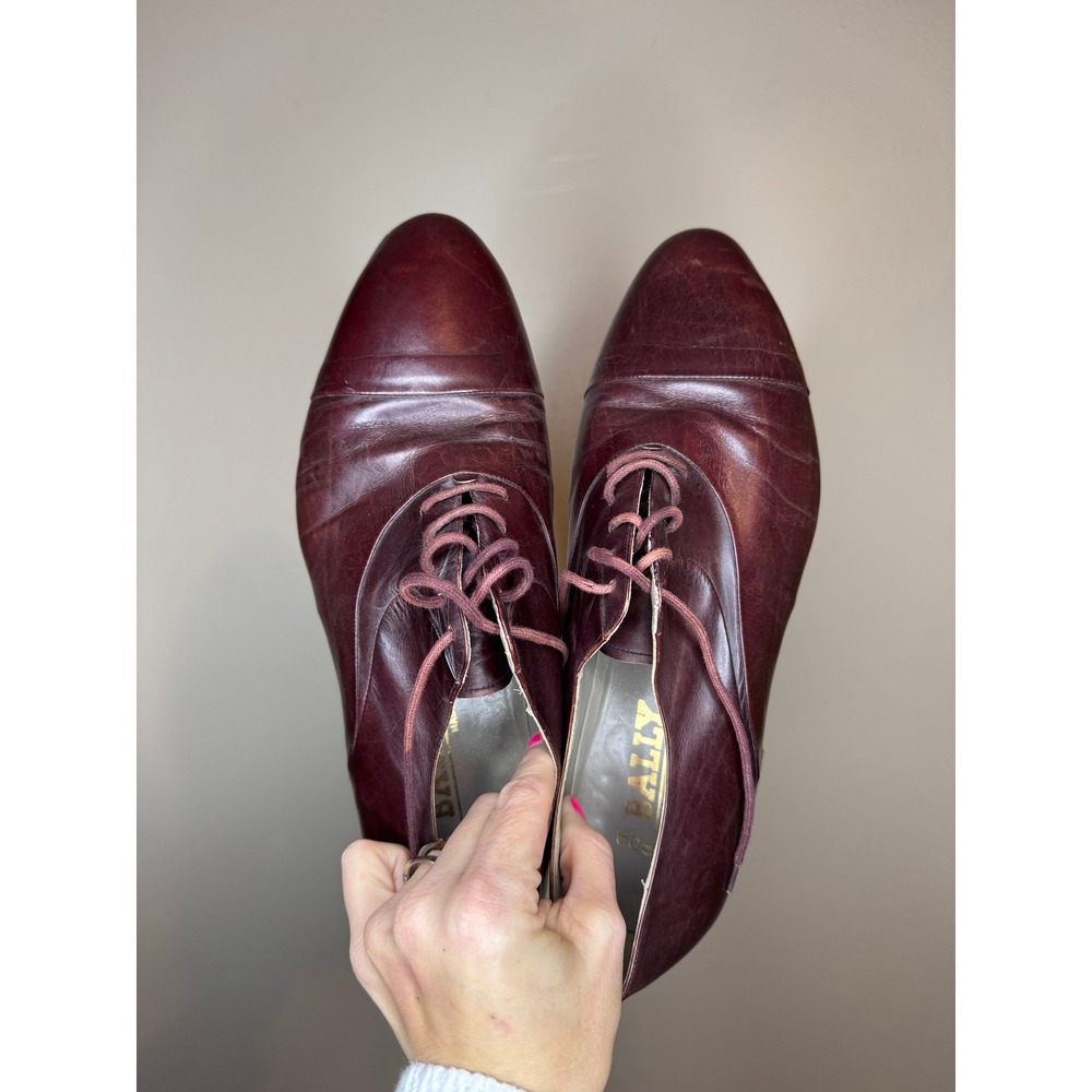 Bally Nevada Burgundy Leather Oxford Heels Cap Toe Italy 9.5 M
